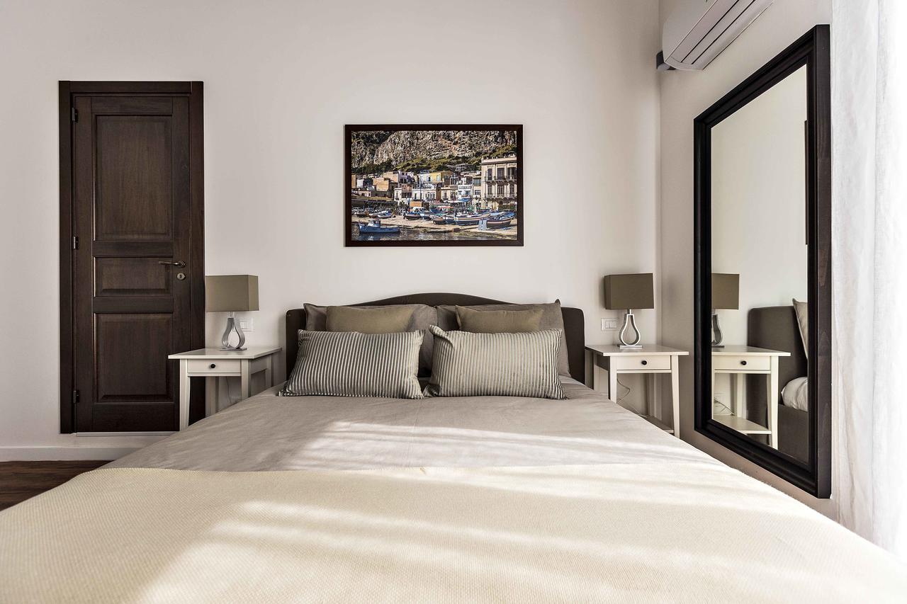 Casa Nostra B&B Palermo Bagian luar foto