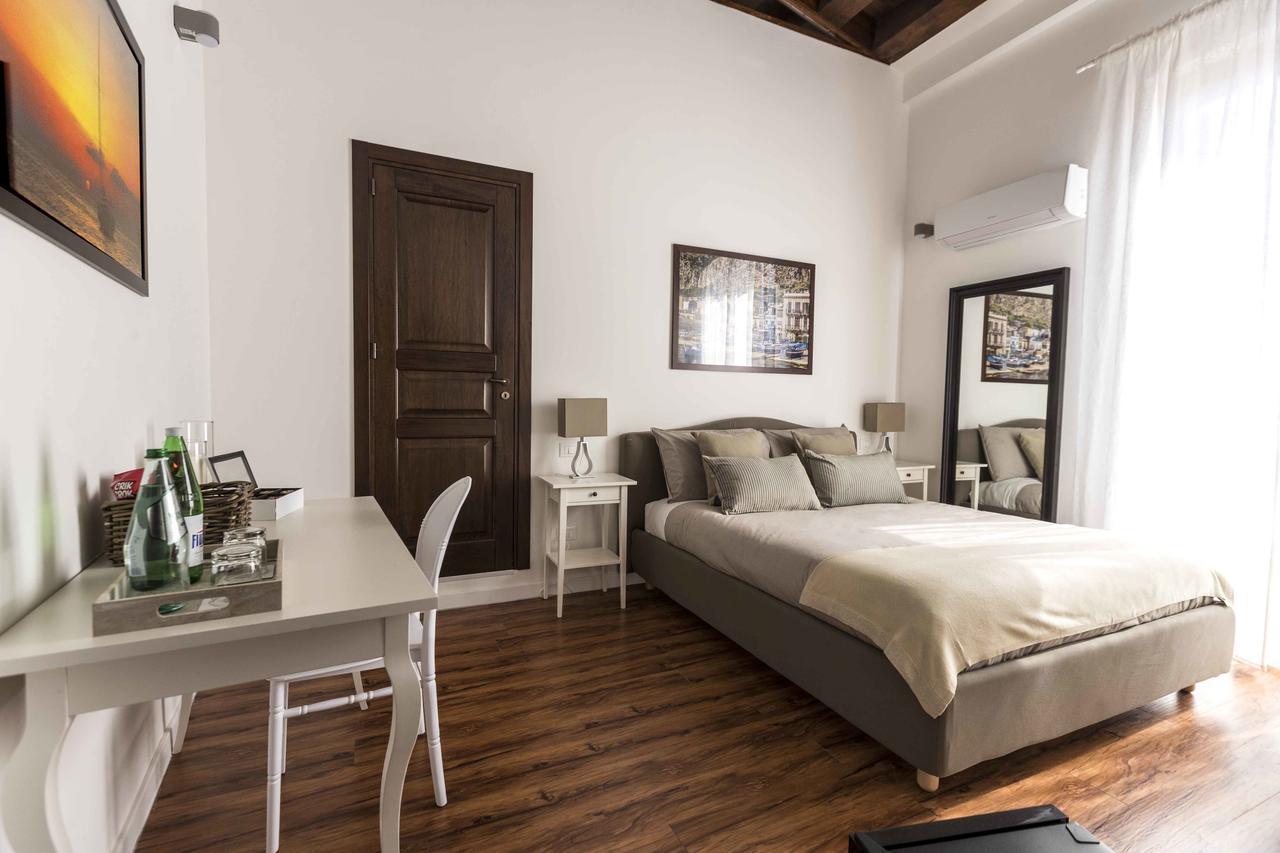 Casa Nostra B&B Palermo Bagian luar foto